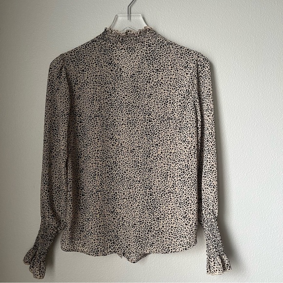 HYFVE Women’s Black and Cream Ruffle Blouse Size Small - Picture 4 of 5